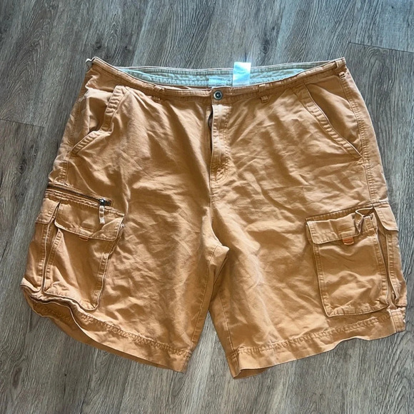 Rust Color Columbia Cargo Shorts With Multiple Zip | Velcro Pockets Sz 42 - Picture 1 of 10